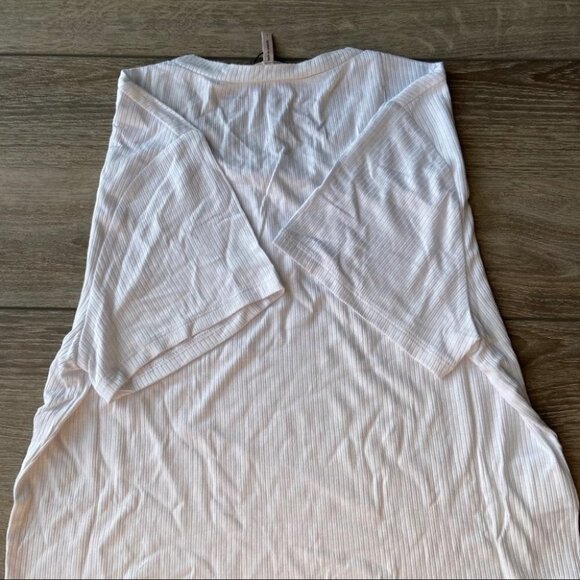 NWT BCBGeneration  Solid Crop T-shirt - Picture 9 of 9